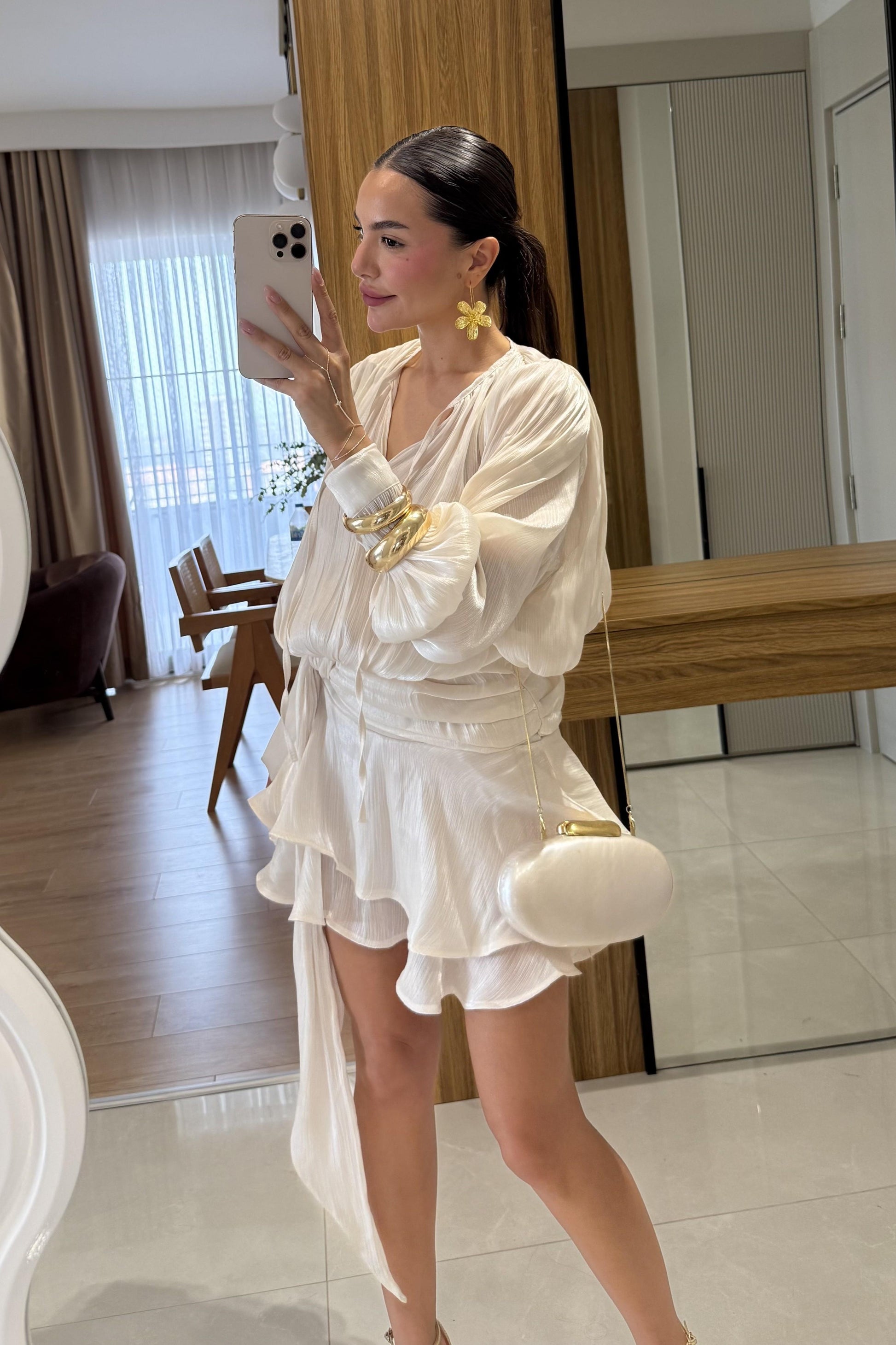 Lasarta Ekru Işıltı Dokulu Volanlı Tasarım Mini Elbise