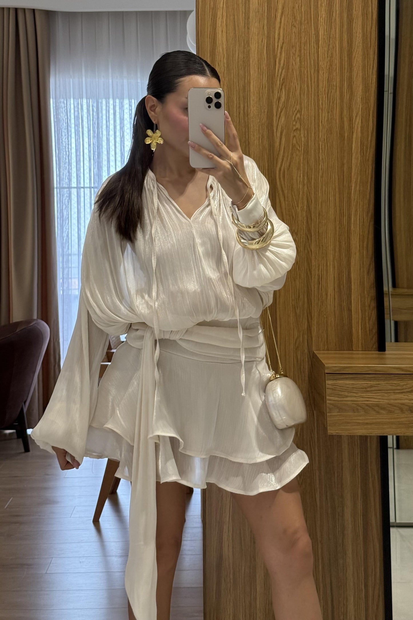 Lasarta Ekru Işıltı Dokulu Volanlı Tasarım Mini Elbise