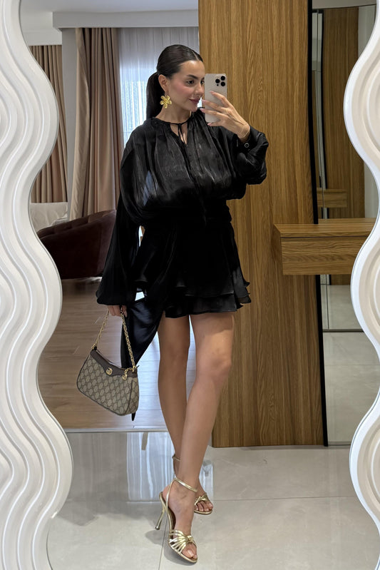 Lasarta Siyah Işıltı Dokulu Volanlı Tasarım Mini Elbise