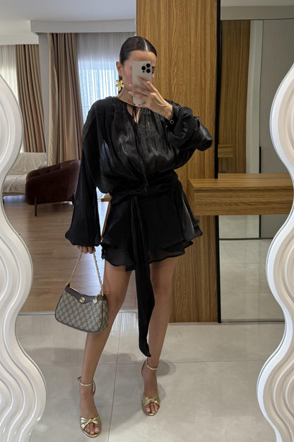 Lasarta Siyah Işıltı Dokulu Volanlı Tasarım Mini Elbise