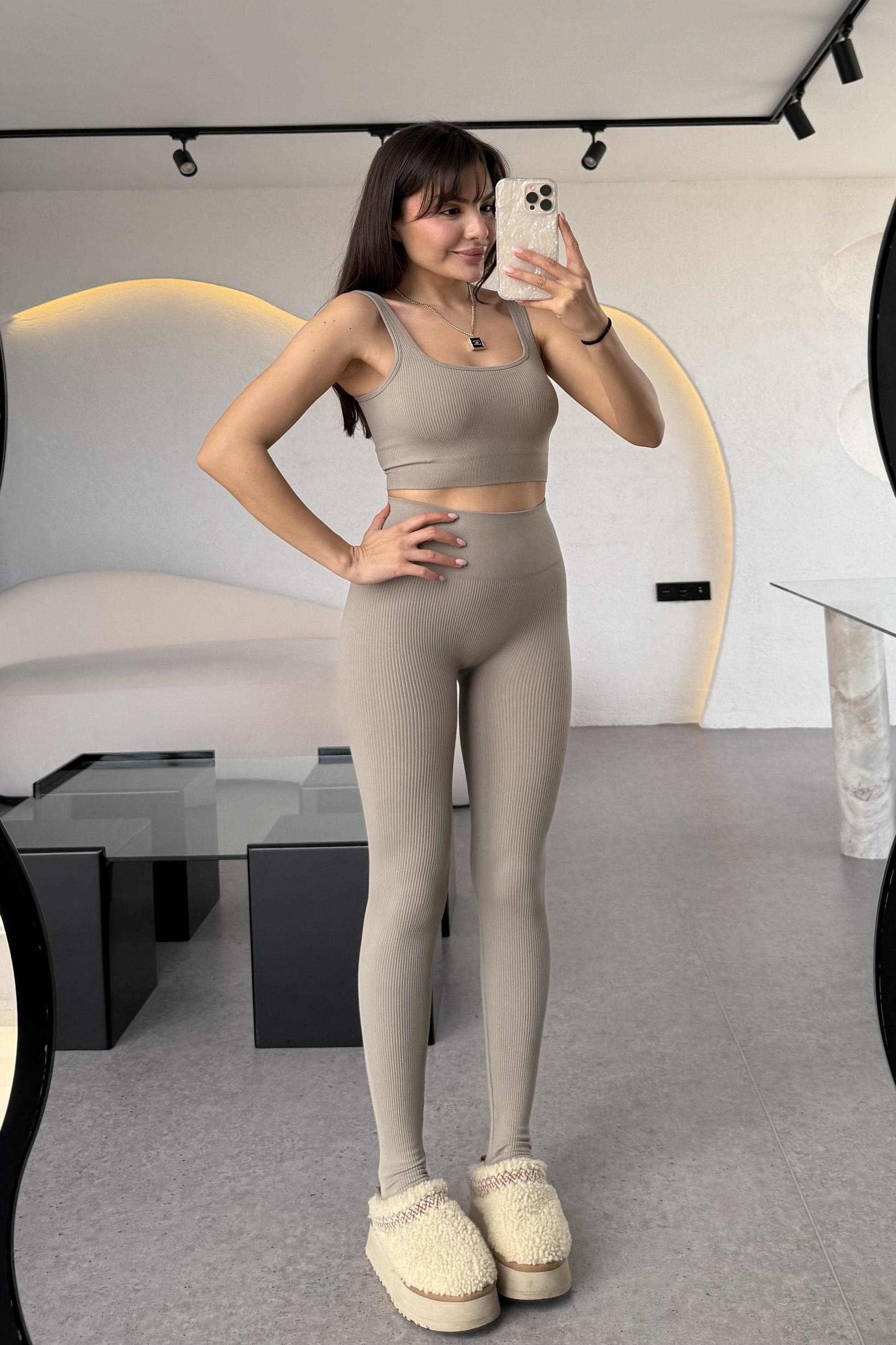 Lenora Taş Fitilli Spor Takım