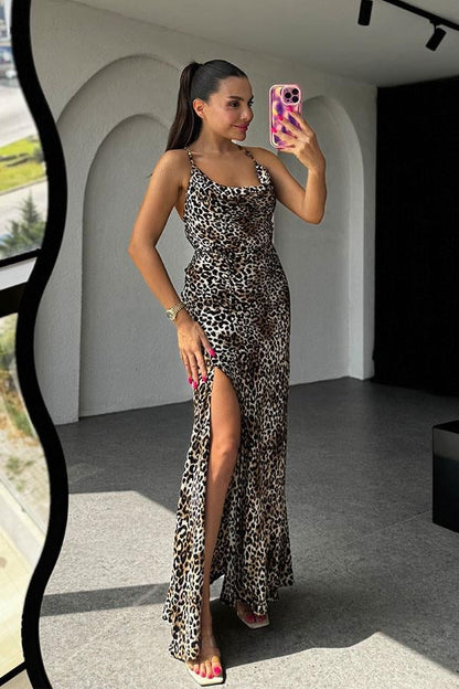 Lethia Leopar Desen Saten Yırtmaç Detaylı Elbise