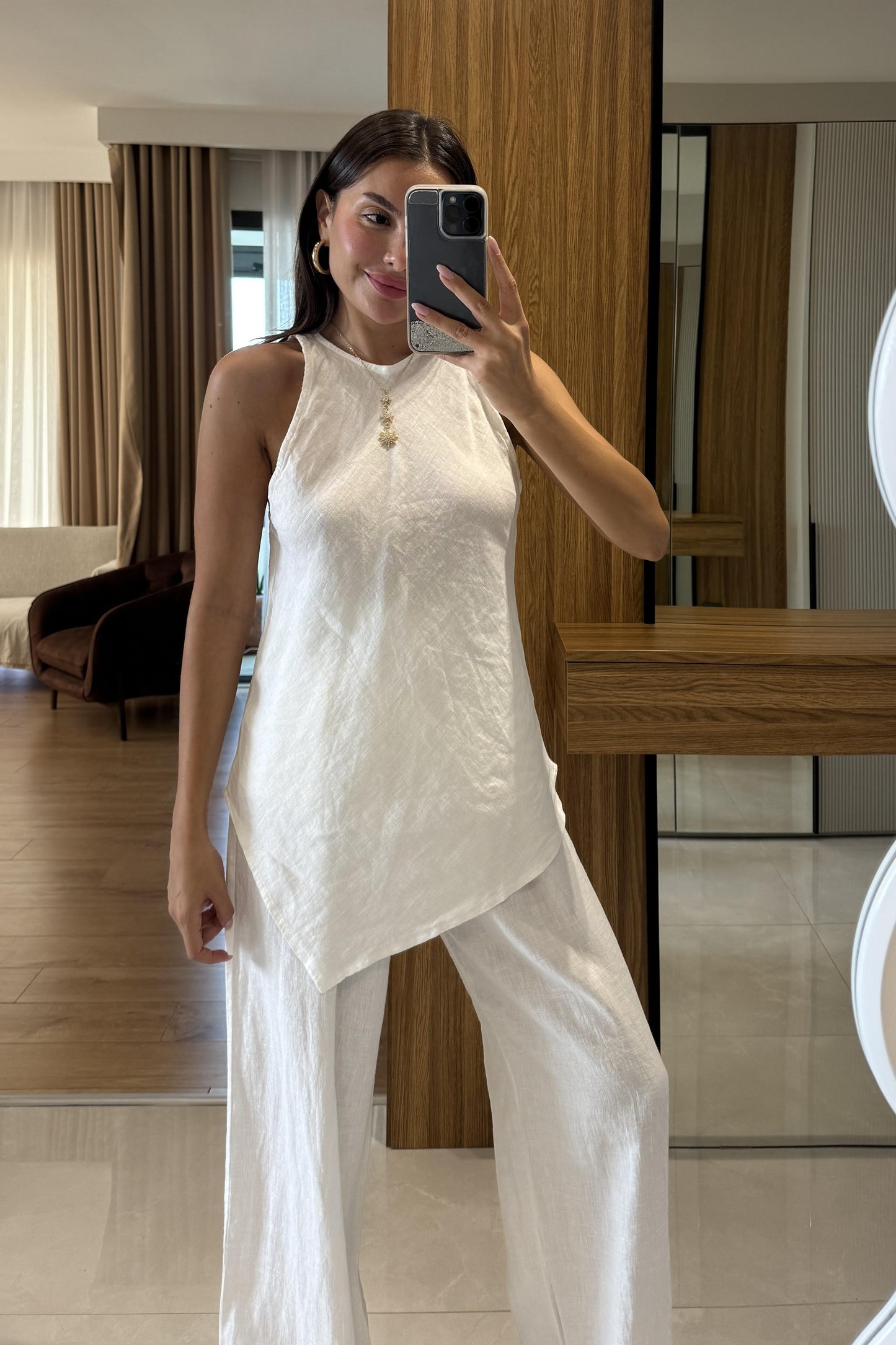 Lewine Beyaz Keten Asimetrik Takım