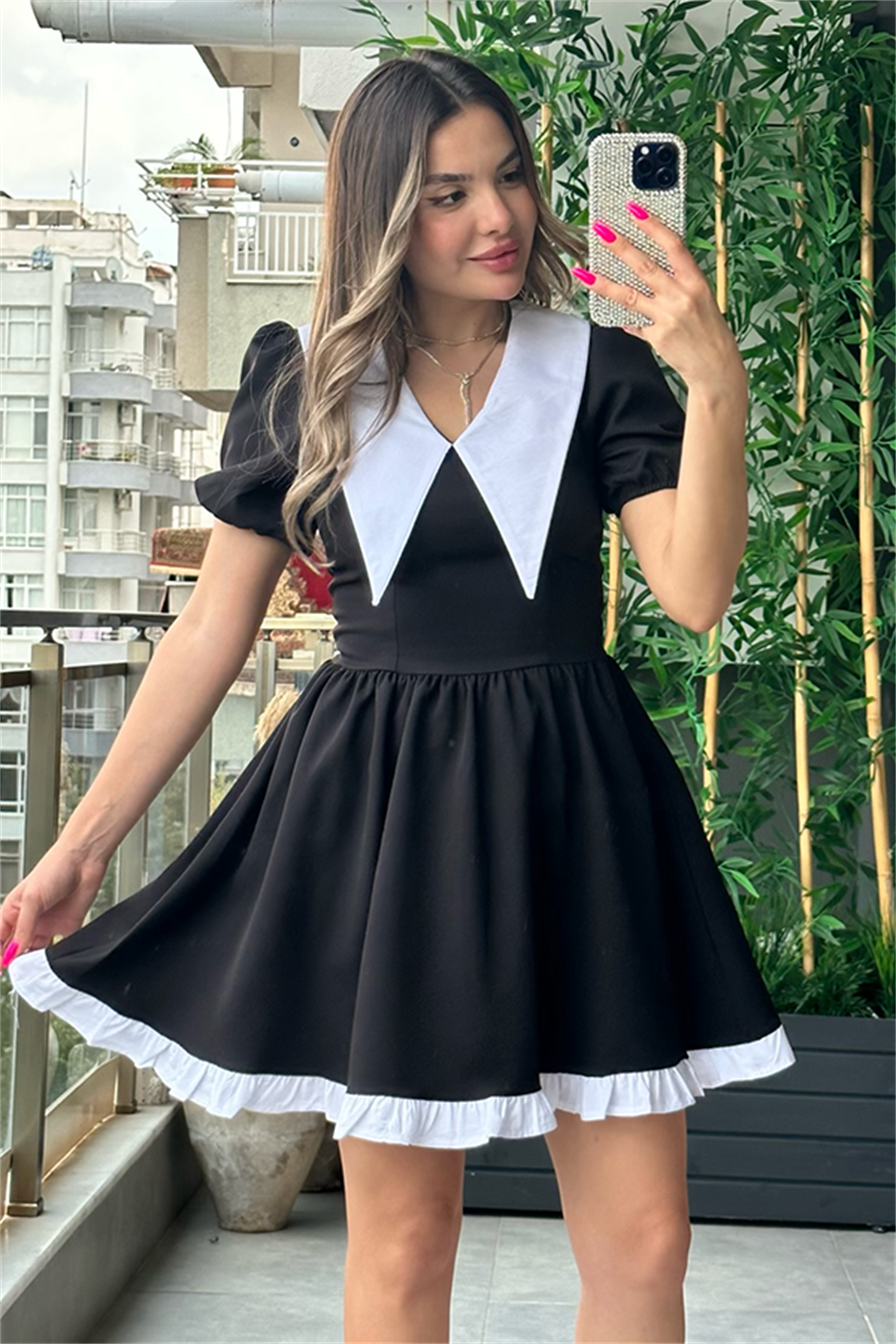 Leydi bebe yaka siyah elbise