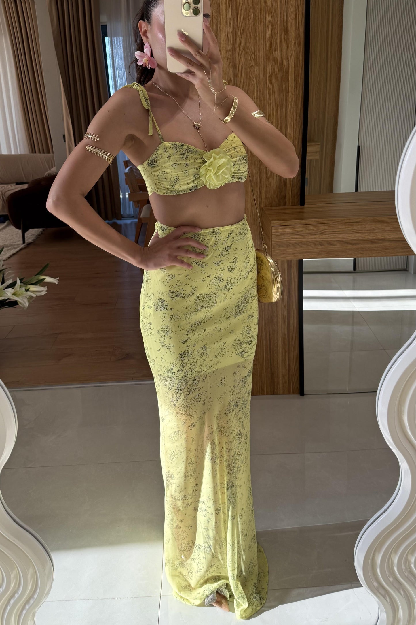 Lime Şifon Gül Detay Takım