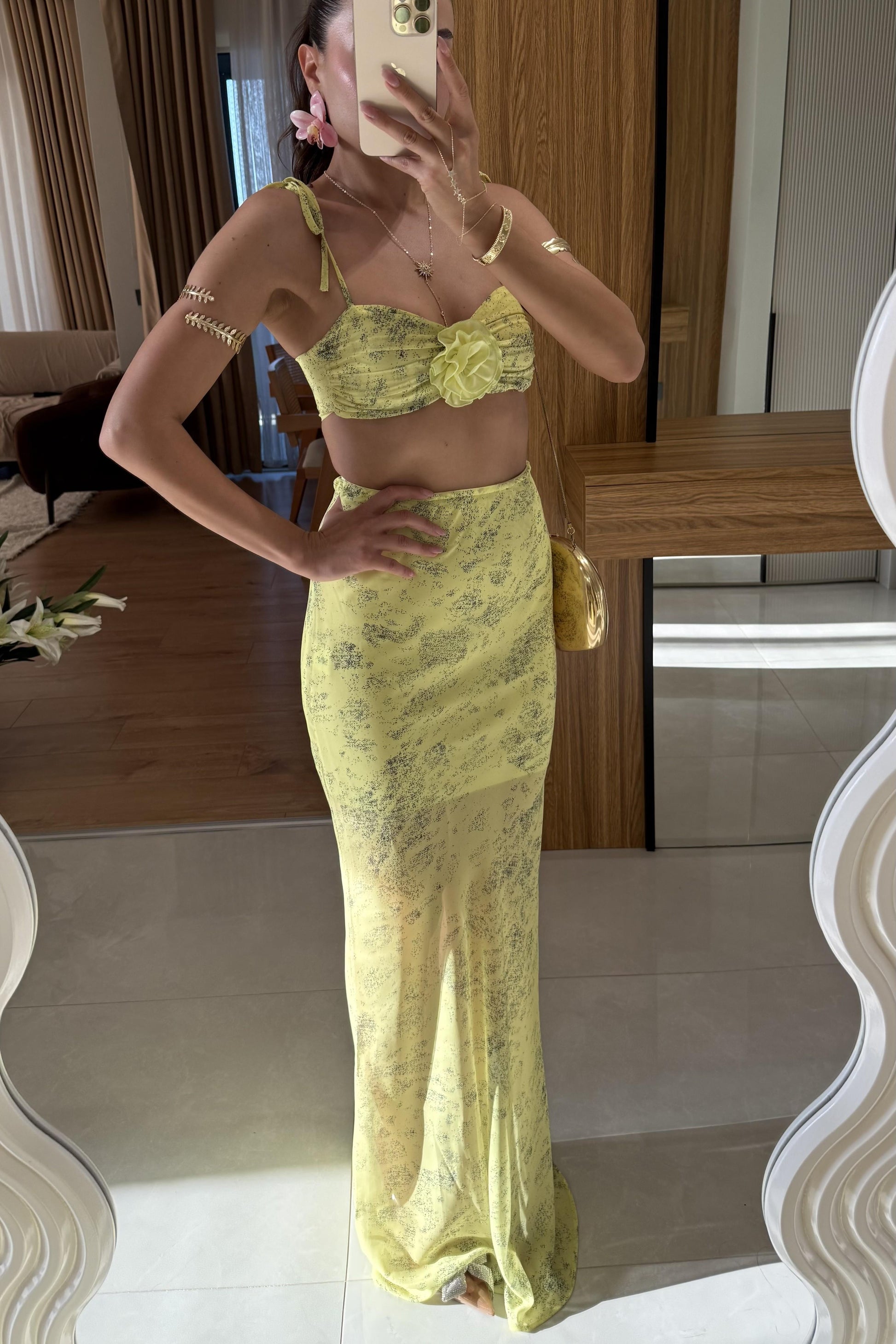 Lime Şifon Gül Detay Takım