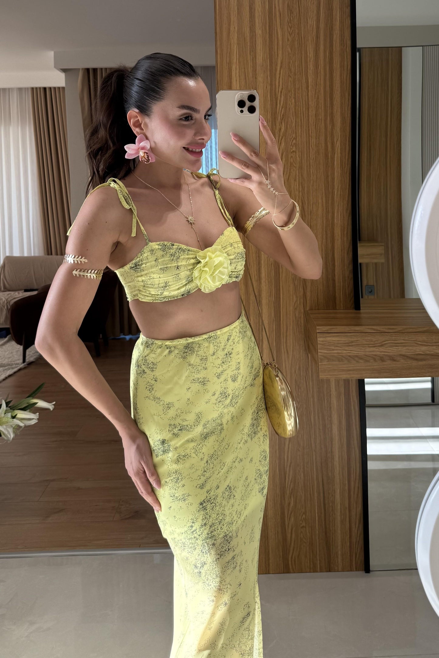 Lime Şifon Gül Detay Takım