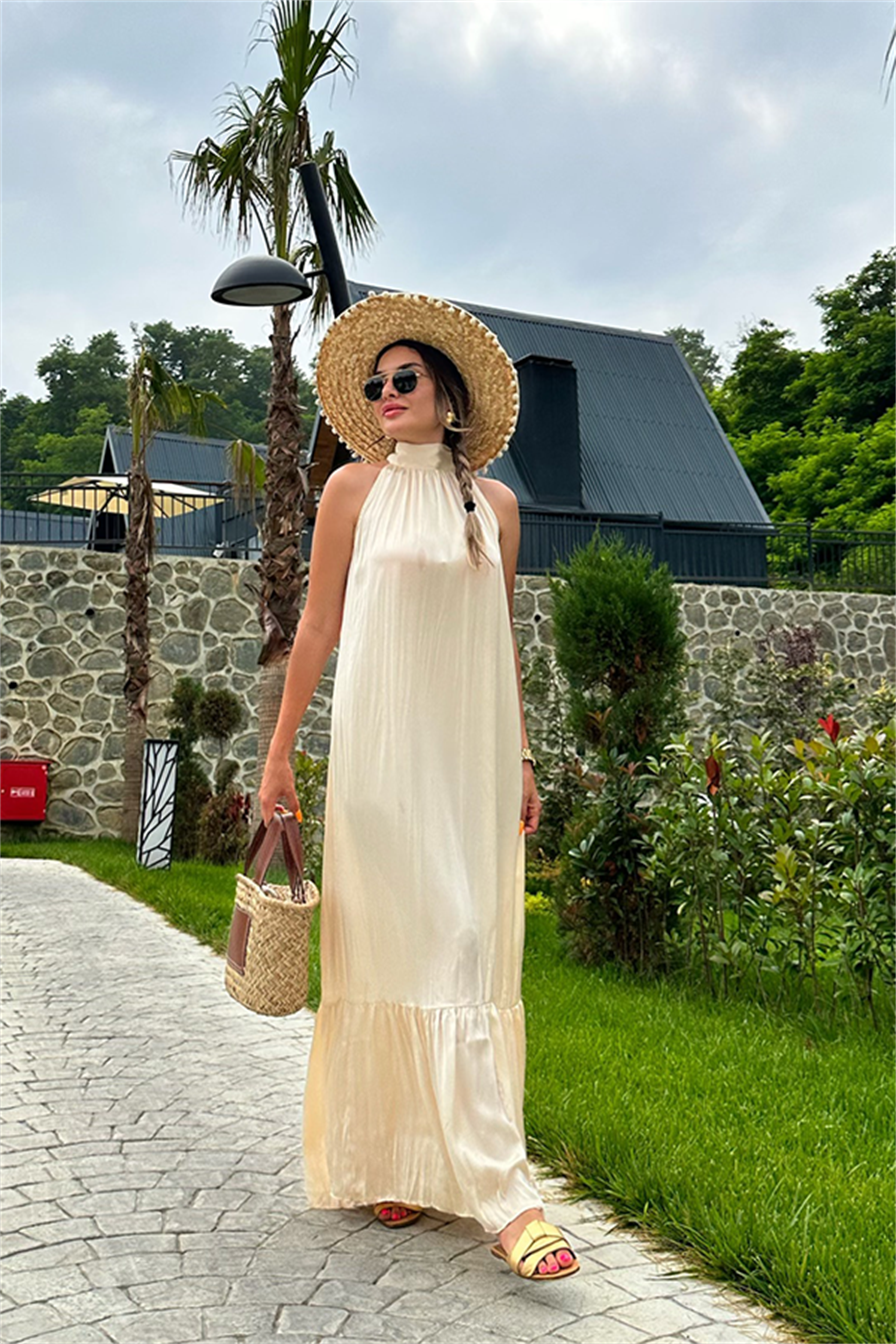 Krem maxi saten elbise