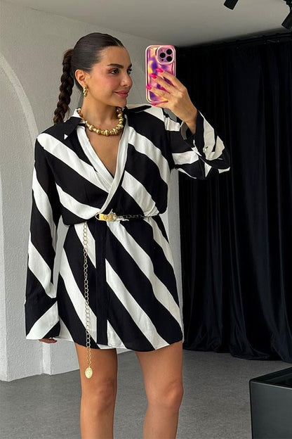 Liya Siyah Çizgili Kruvaze Yaka Elbise