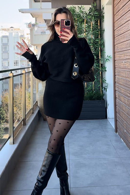Lovin Boğazlı Etekli Triko Takım - Siyah