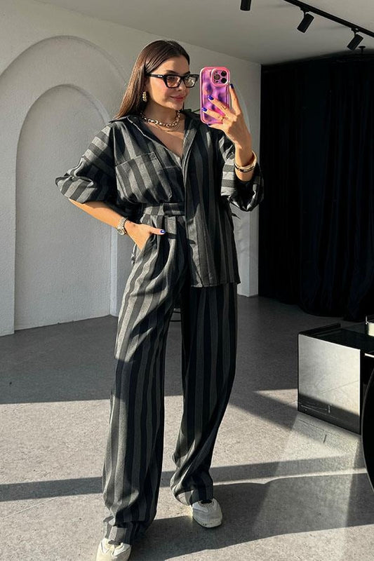 Luiana Şeritli Antrasit Takım