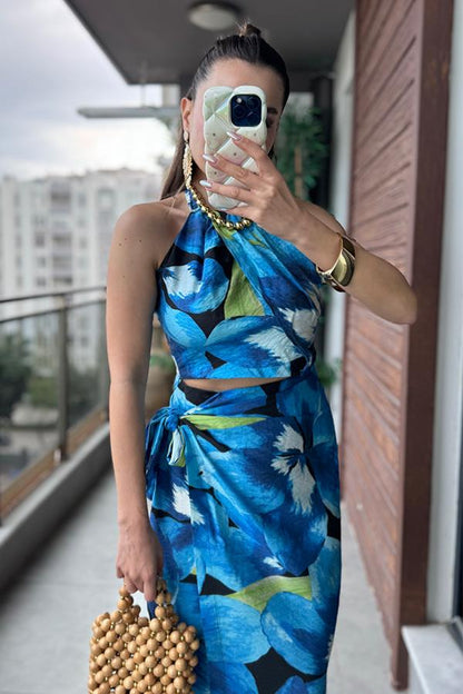 Lulu Mavi Desenli Yırtmaçlı Etek Crop Takım