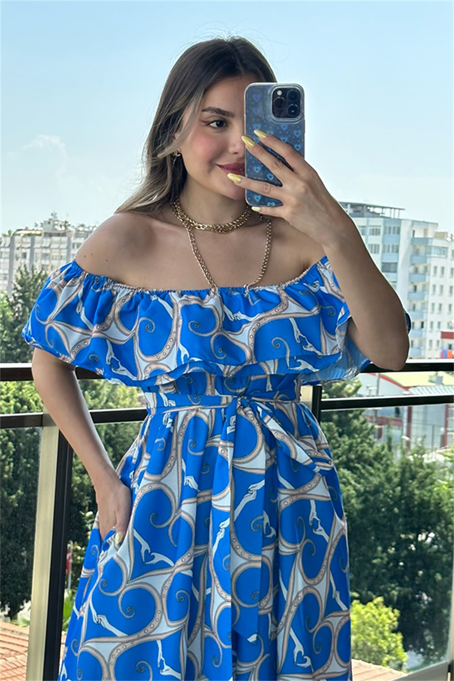 Madonna yaka mavi desenli elbise