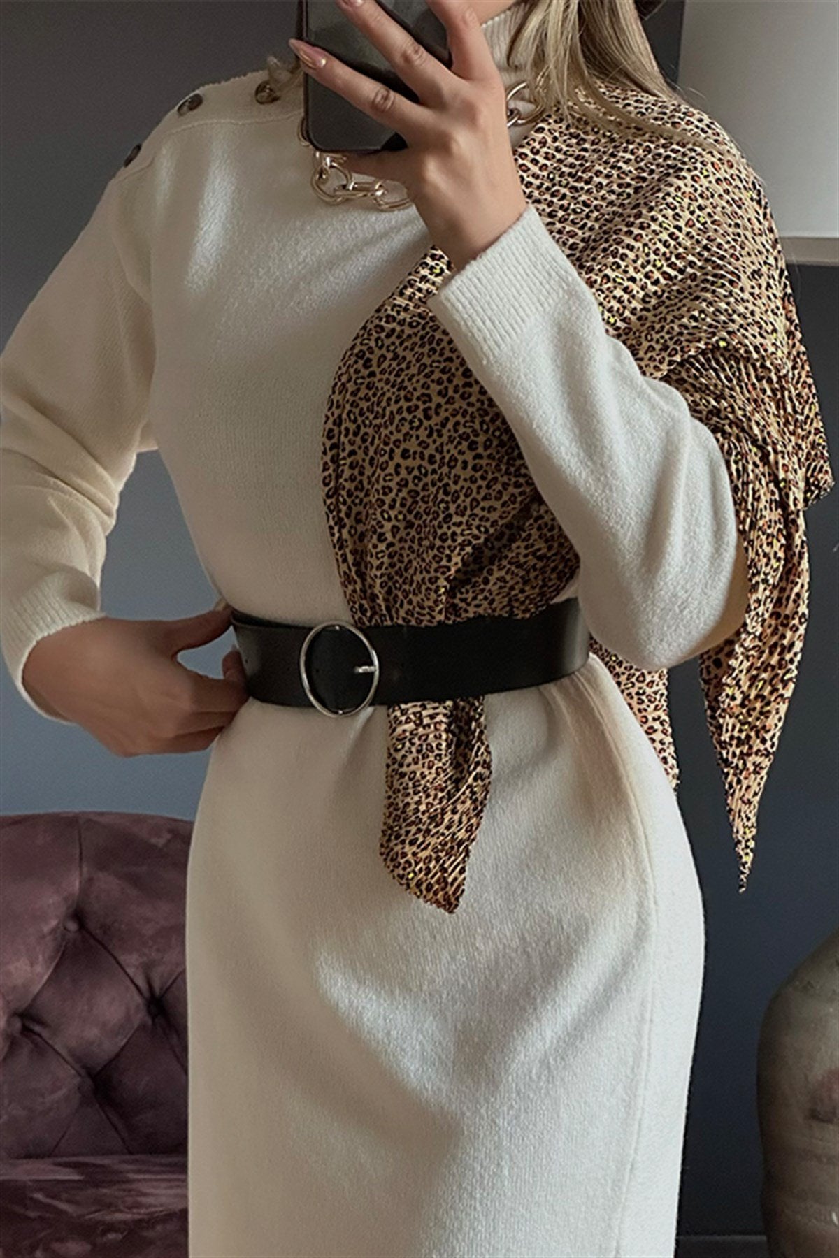 Mango düğme detaylı triko elbise