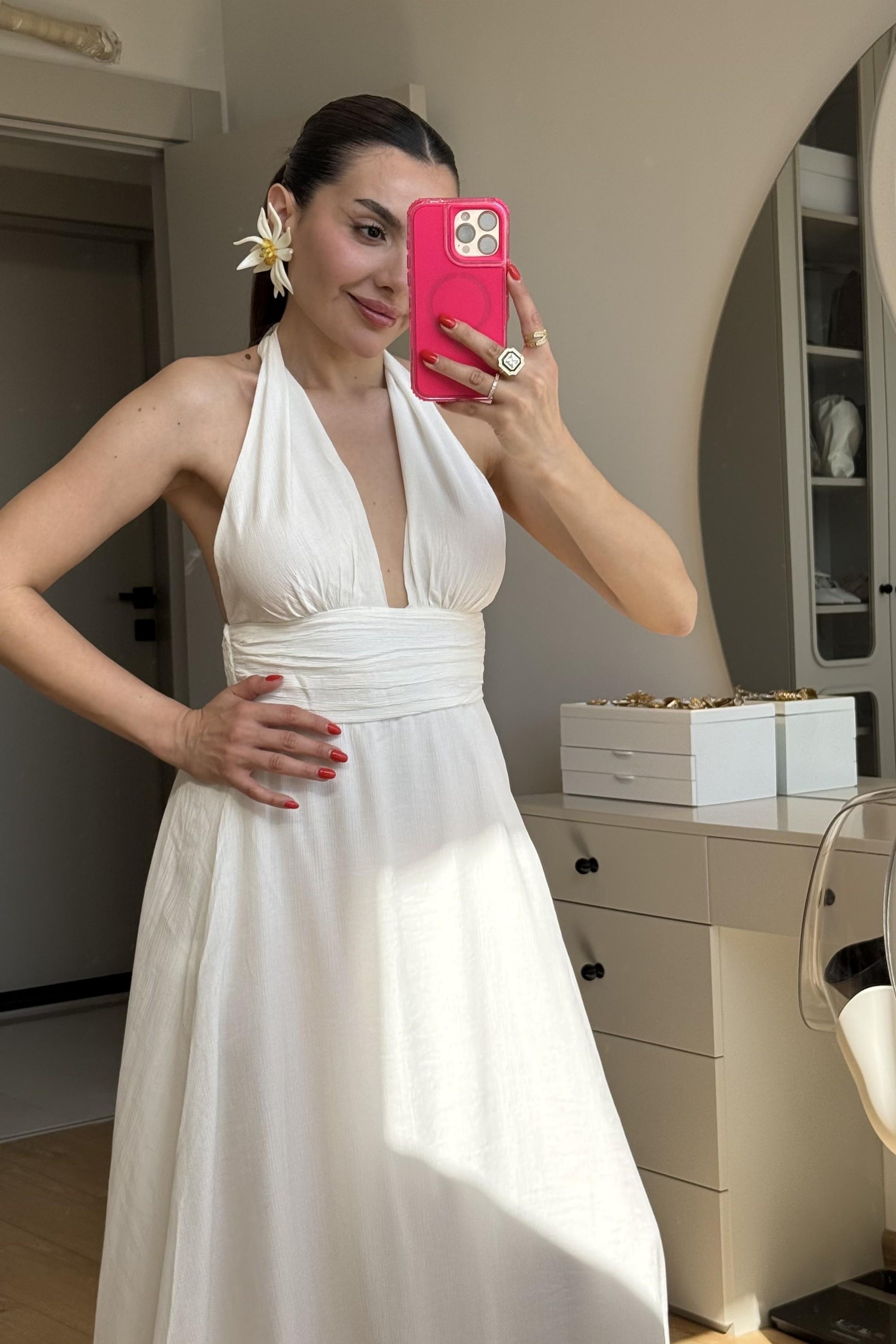 Margot Beyaz Boyundan Bağlamalı Elbise