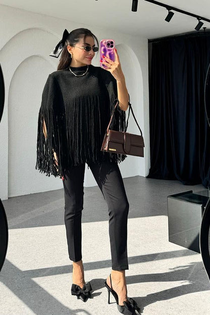 Mattia Püsküllü Siyah Panço