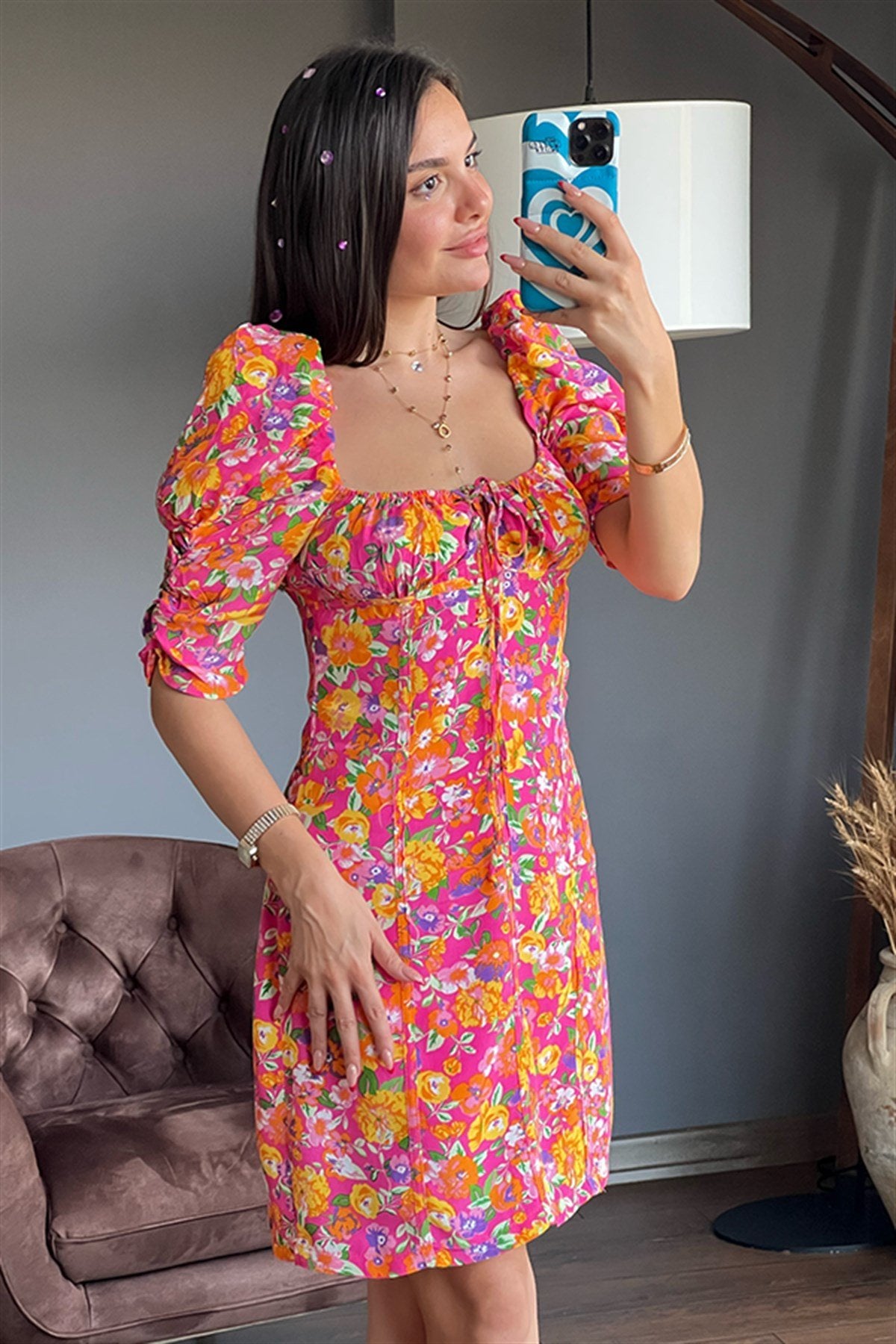 Maura kolları fırfırlı çiçekli elbise