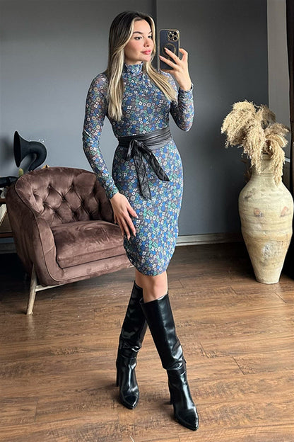 Mavi çiçekli astarlı tül elbise