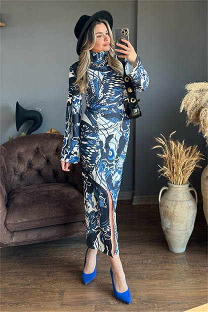 Mavi geçişli yırtmaç detaylı elbise