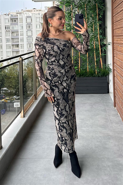 Merce Yılan Desenli Büzgülü Midi Elbise