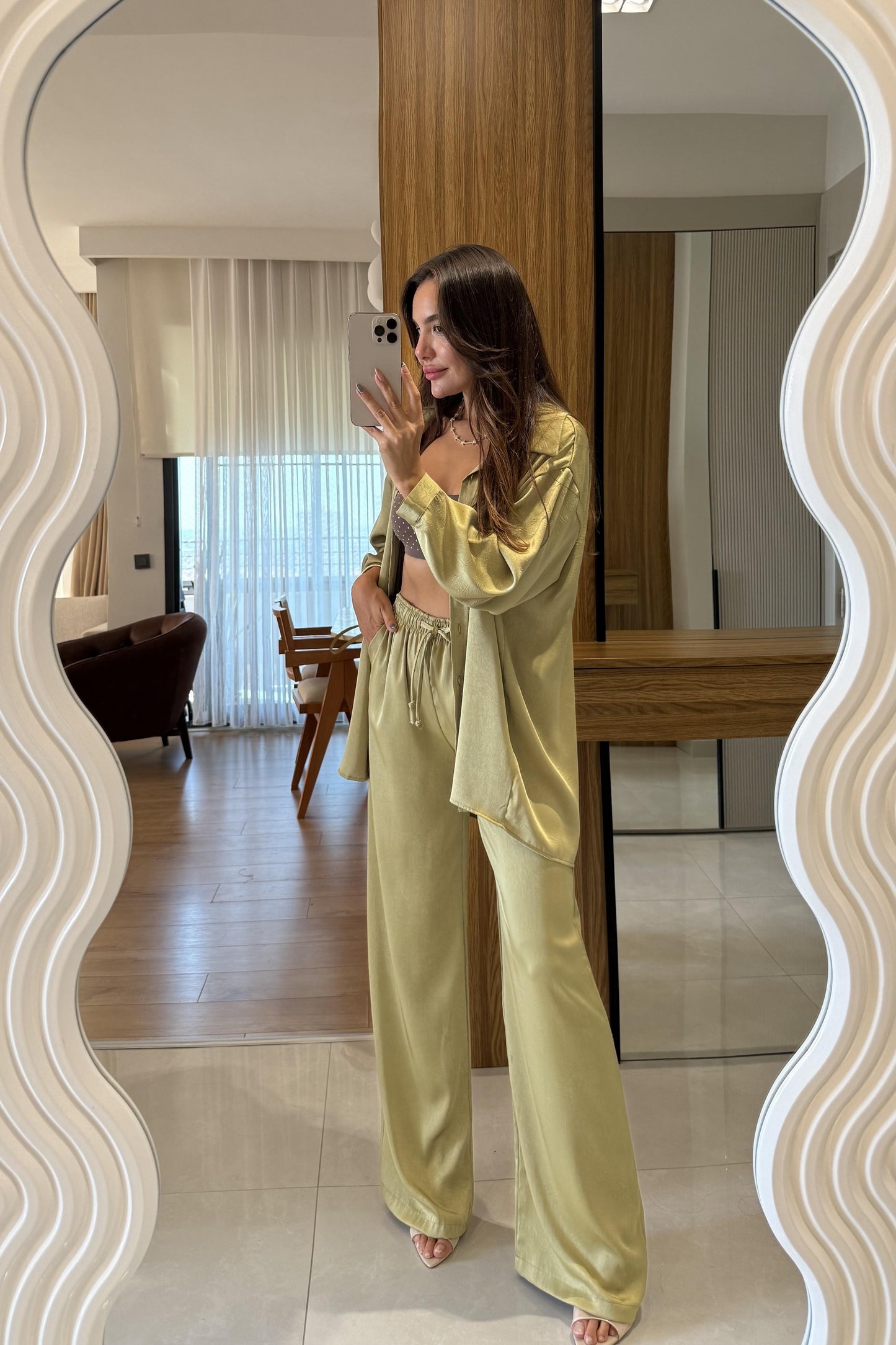 Pury Yeşil Saten Dokulu Takım