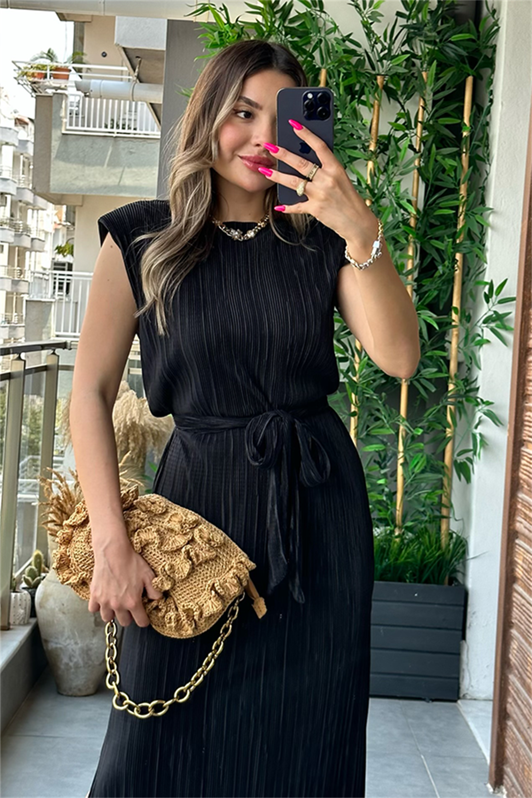 Miranda kırinkıl vatkalı kalem elbise - Siyah