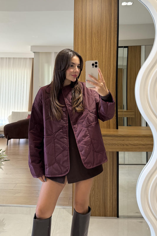 Nadja Bordo Kapitone Mont