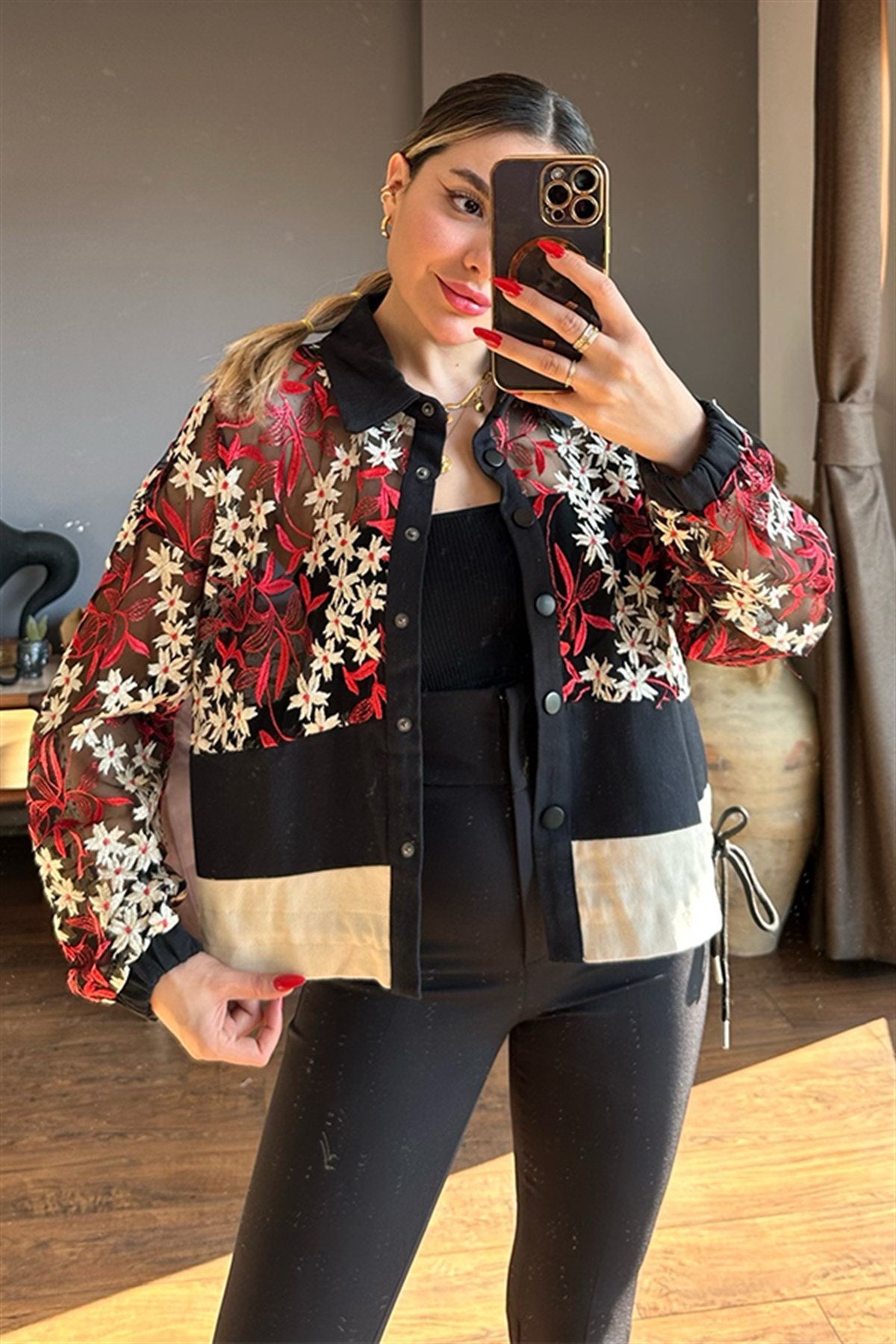 Nakış işlemeli çiçekli tül tasarım ceket