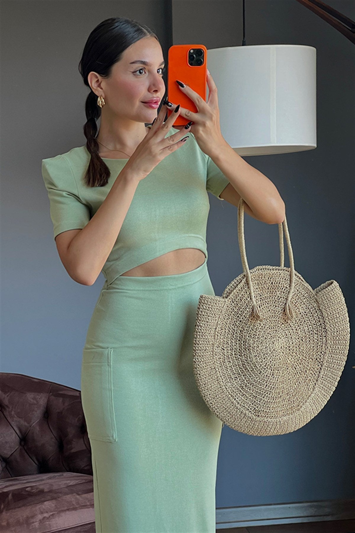 Nancy dekolteli yeşil elbise