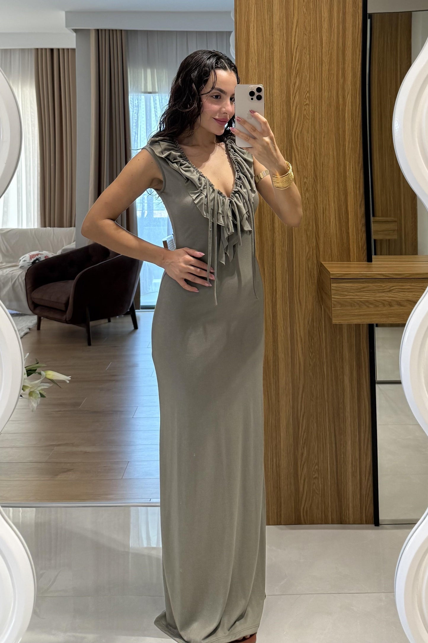 Nasci Haki Önden Fırfırlı Uzun Elbise