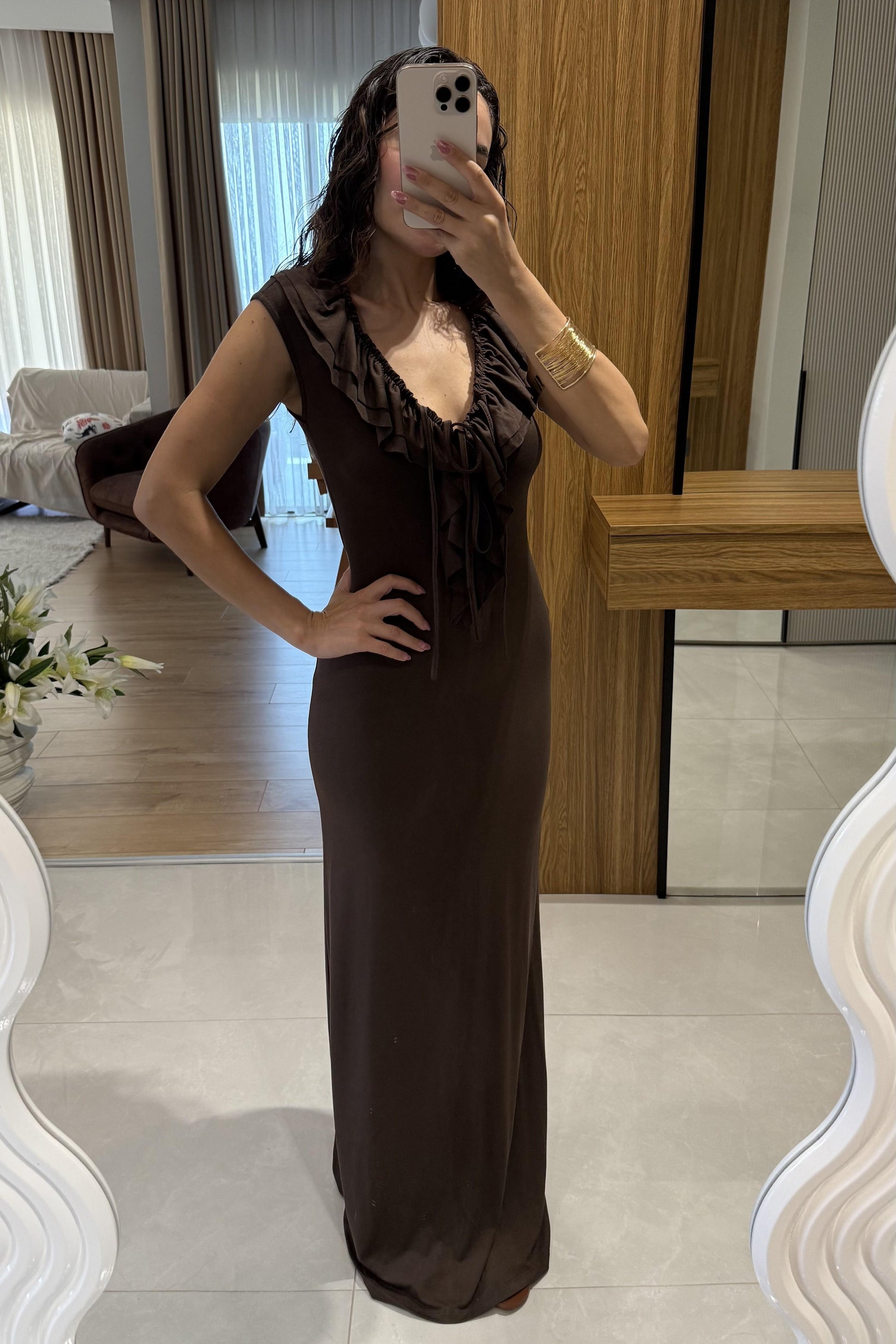 Nasci Kahve Önden Fırfırlı Uzun Elbise