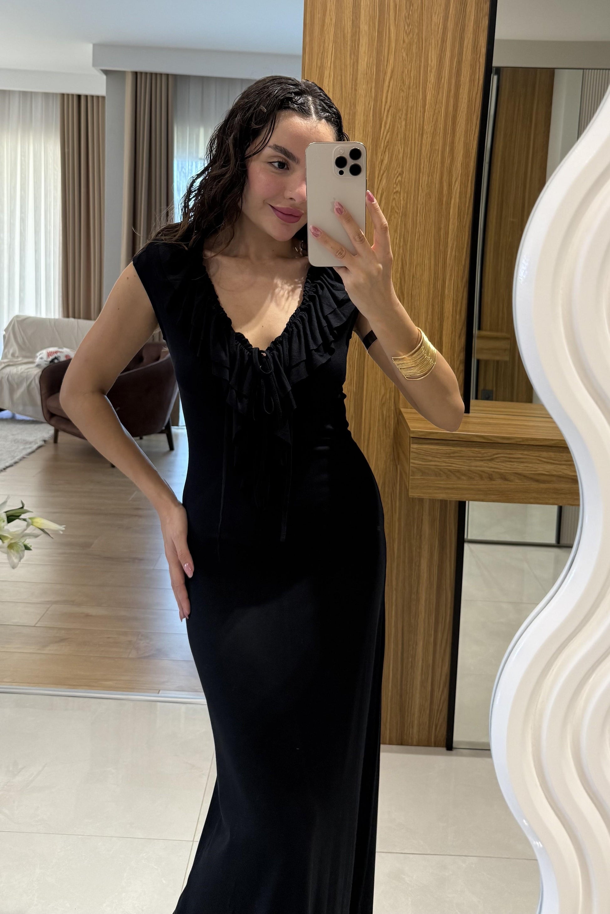 Nasci Siyah Önden Fırfırlı Uzun Elbise