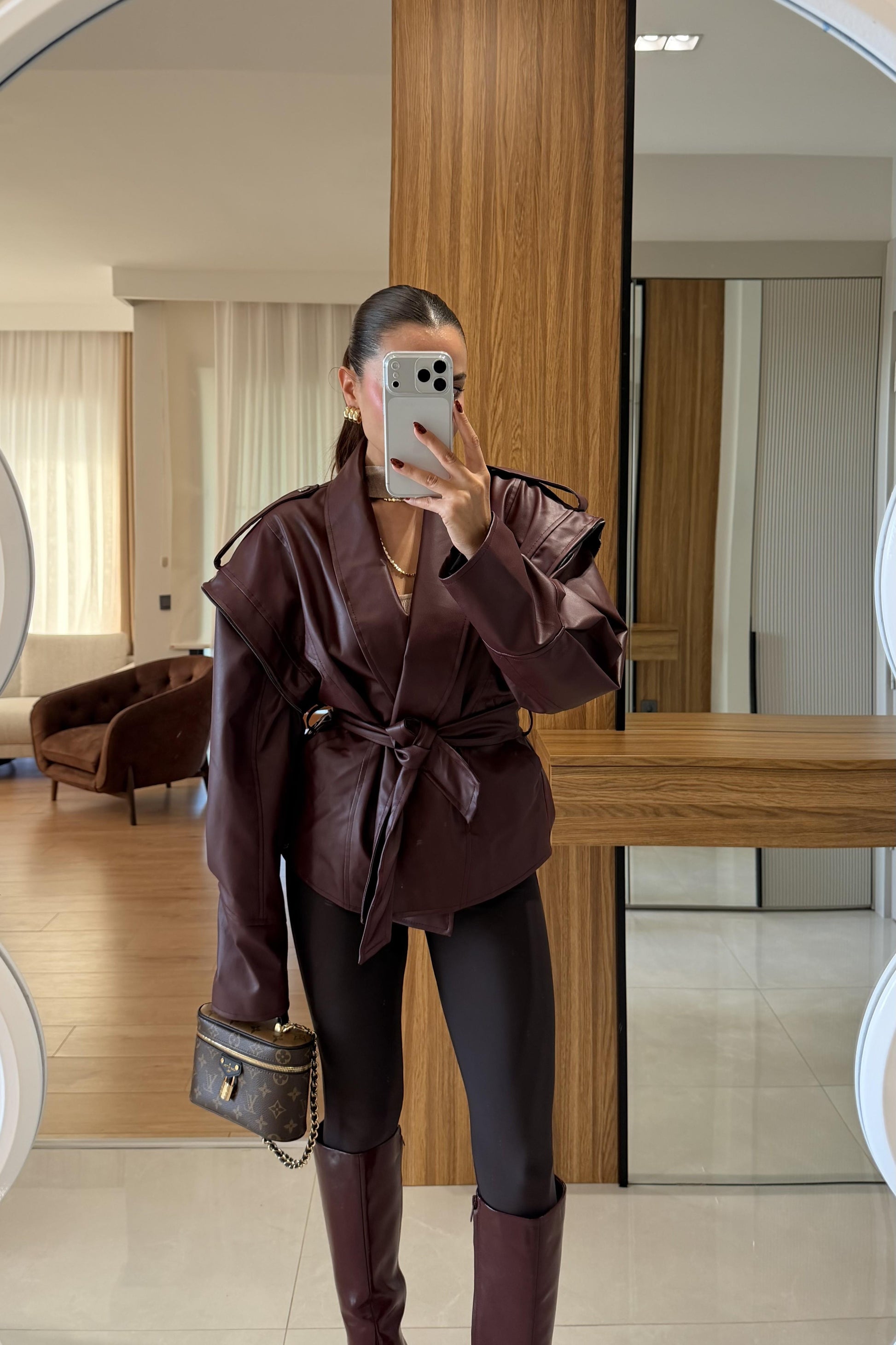 Newyork Bordo Tasarım Kuşaklı Deri Ceket