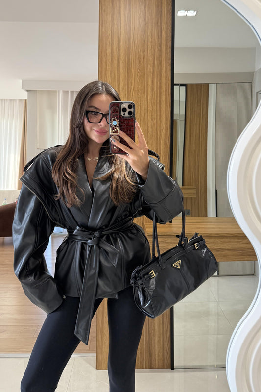 Newyork Siyah Tasarım Kuşaklı Deri Ceket