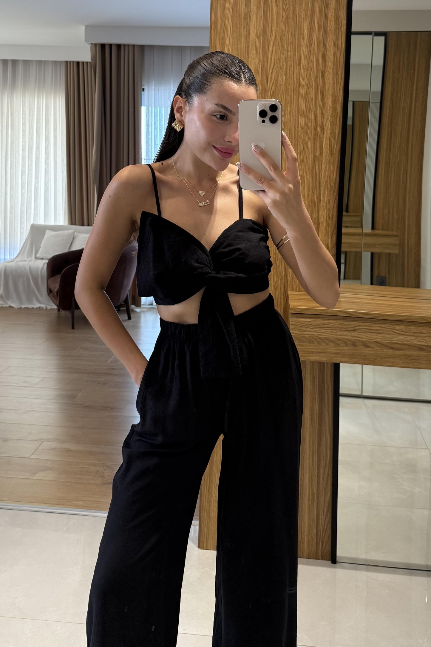 Nichol Siyah Fiyonklu Crop Pantolon Takım