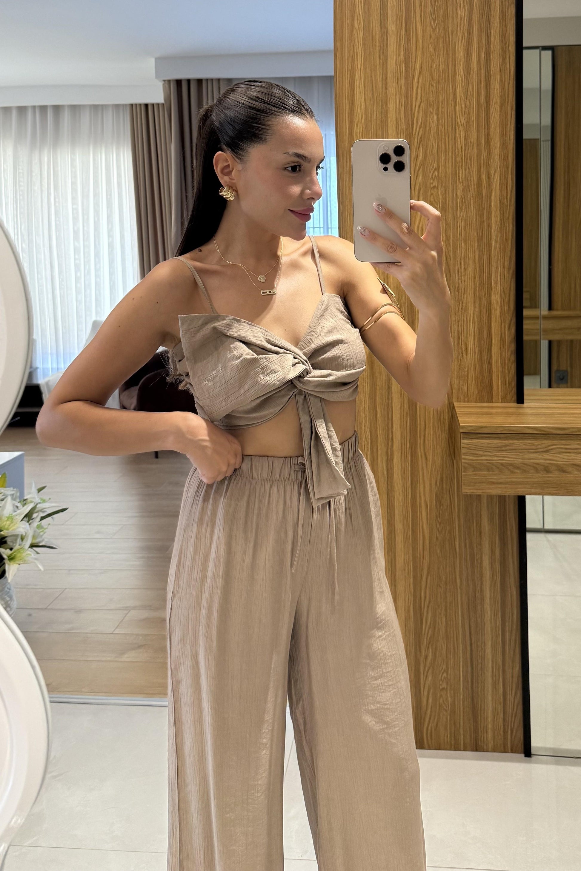 Nichol Vizon Fiyonklu Crop Pantolon Takım