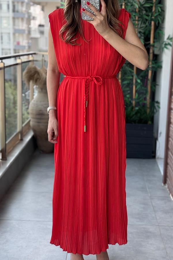 Nicky Bel Kemerli Piliseli Kırmızı Elbise