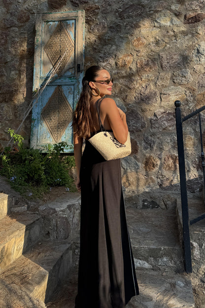 Odessa Göğüs İşlemeli Siyah Elbise