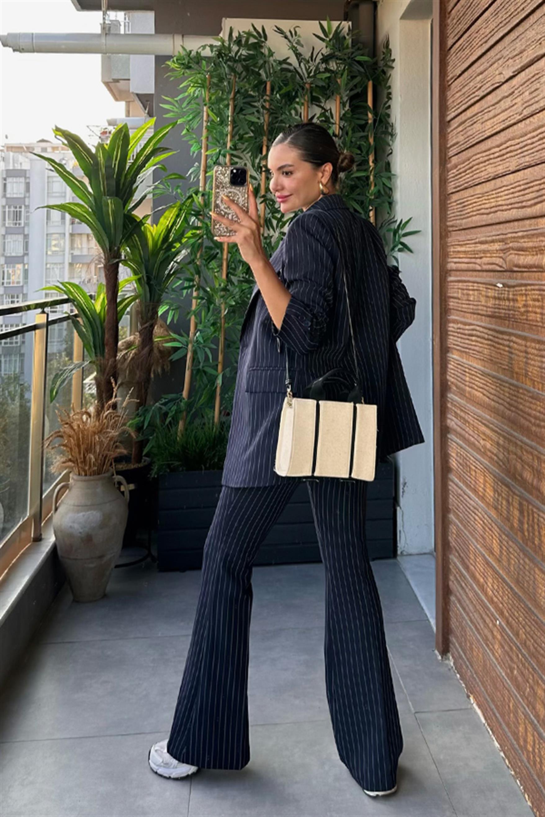 Old money lacivert çizgili slim fit takım