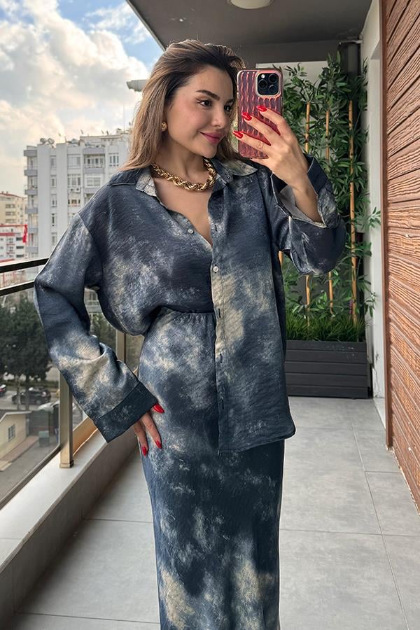 Olya Batik Desenli Gömlek Etek Takım - Lacivert