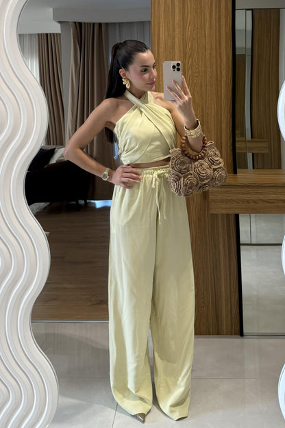 Ophira Sarı Boyundan Bağlamalı Keten Takım