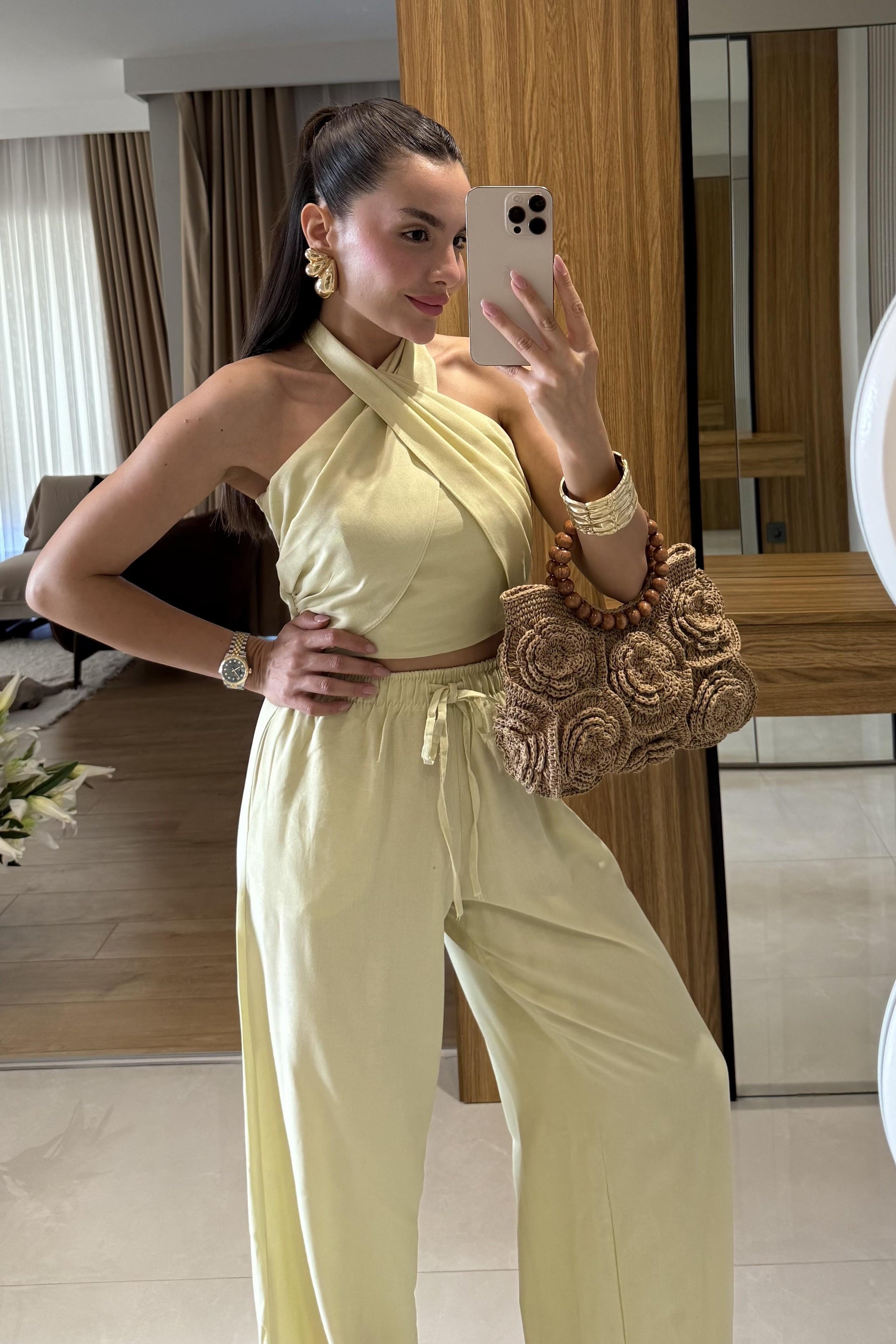 Ophira Sarı Boyundan Bağlamalı Keten Takım