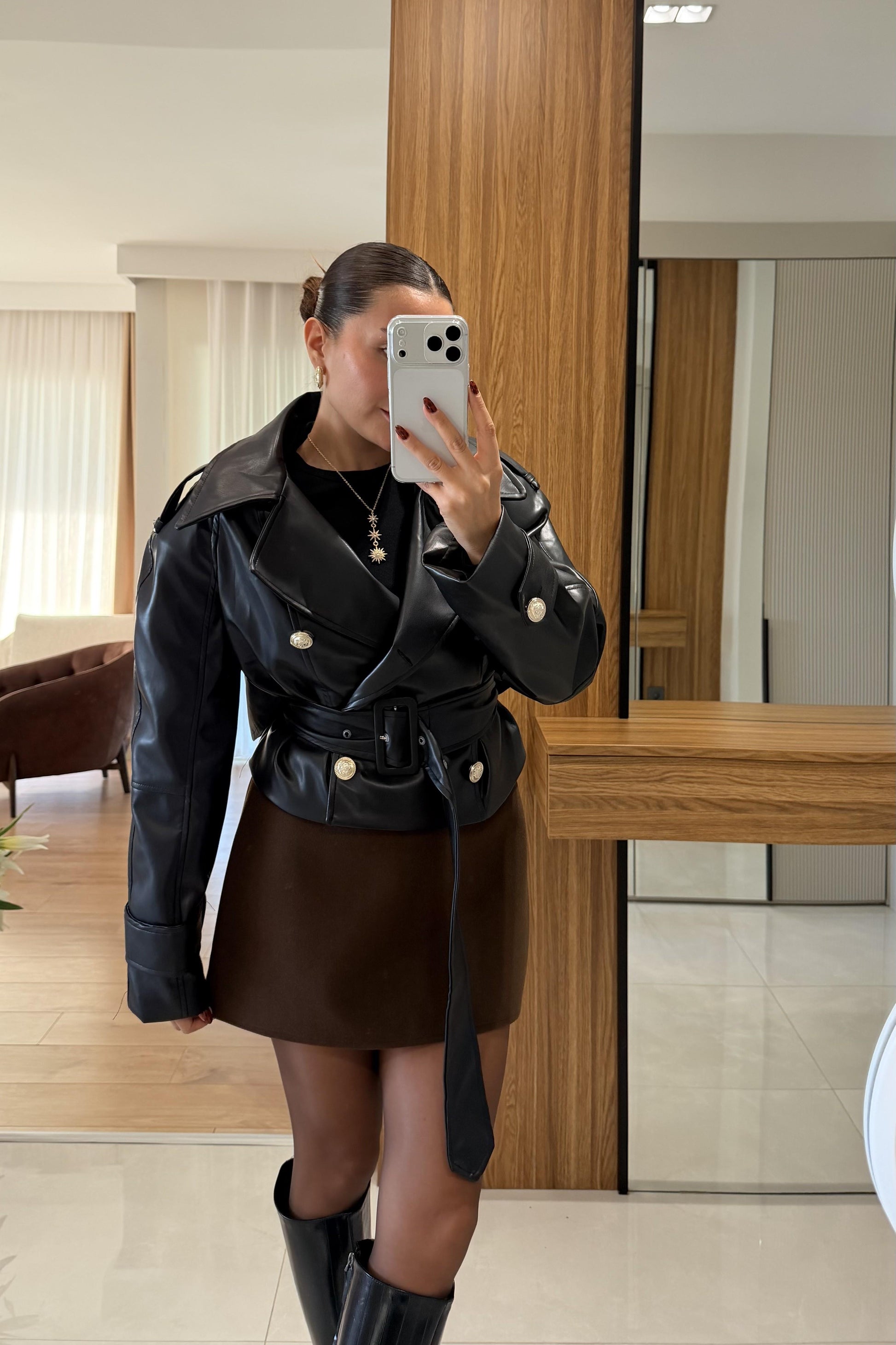 Orienne Siyah Gold Düğmeli Deri Ceket