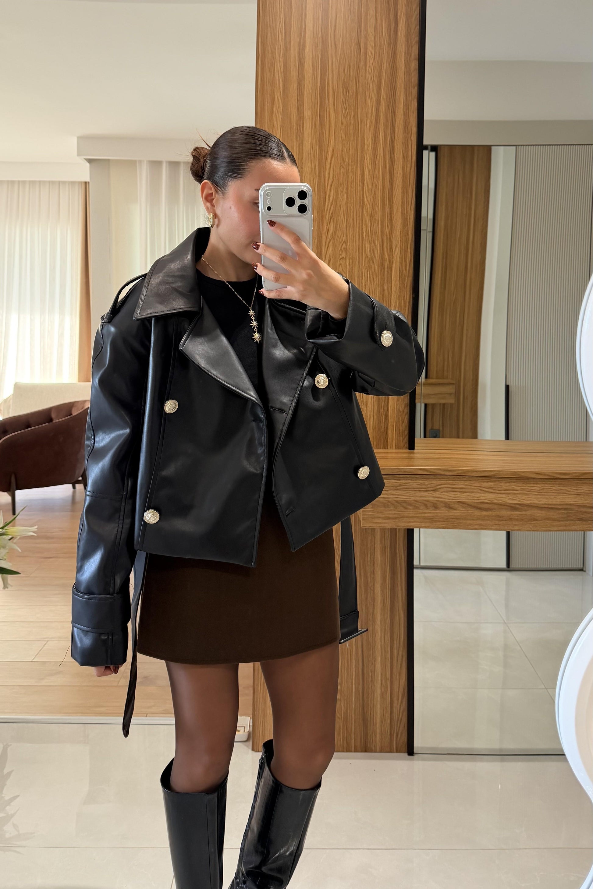 Orienne Siyah Gold Düğmeli Deri Ceket