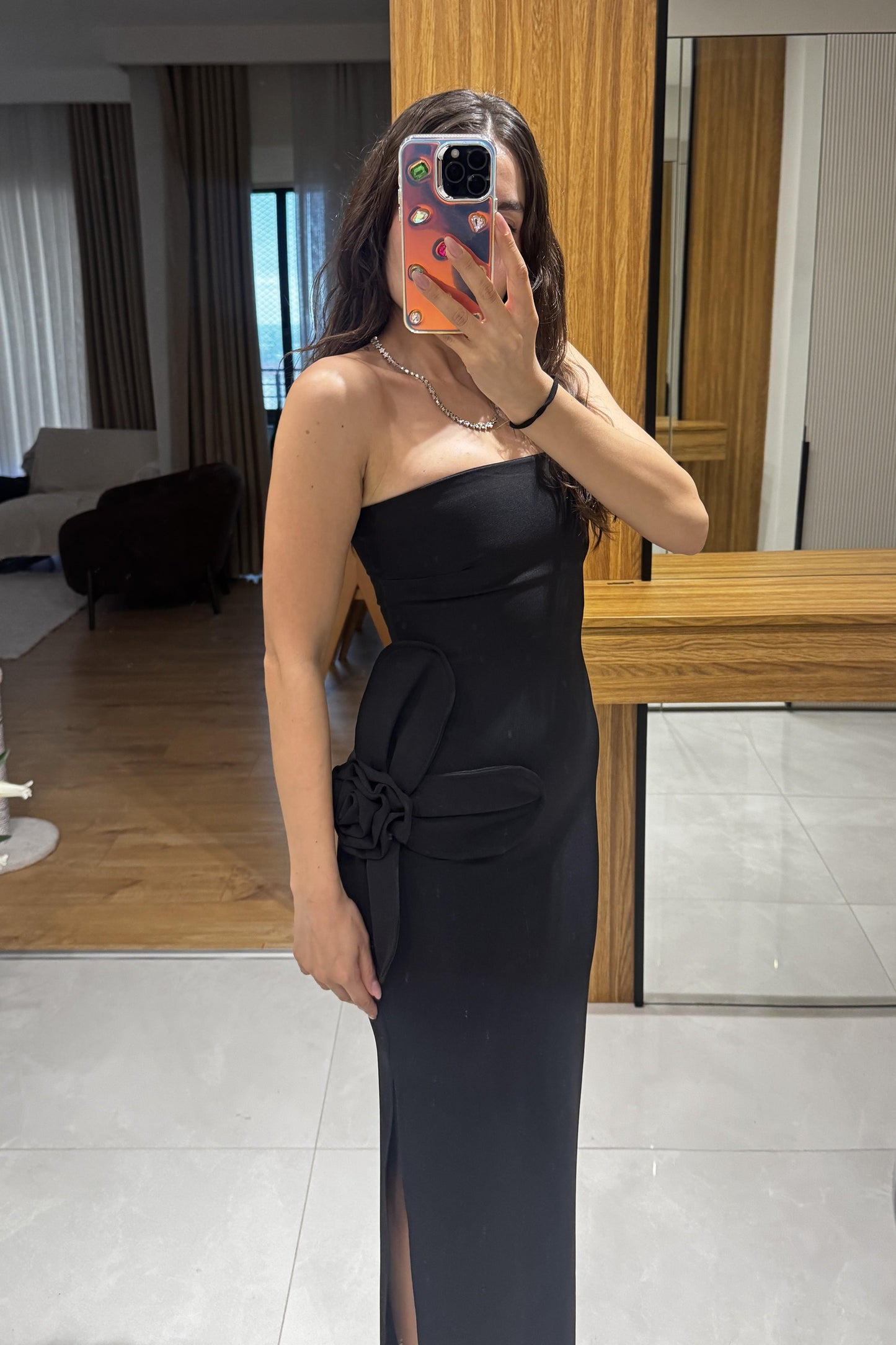 Orselle Siyah Gül Detaylı Straplez Elbise