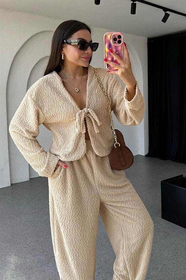 Otis Bağlamalı Dokulu Krem Takım