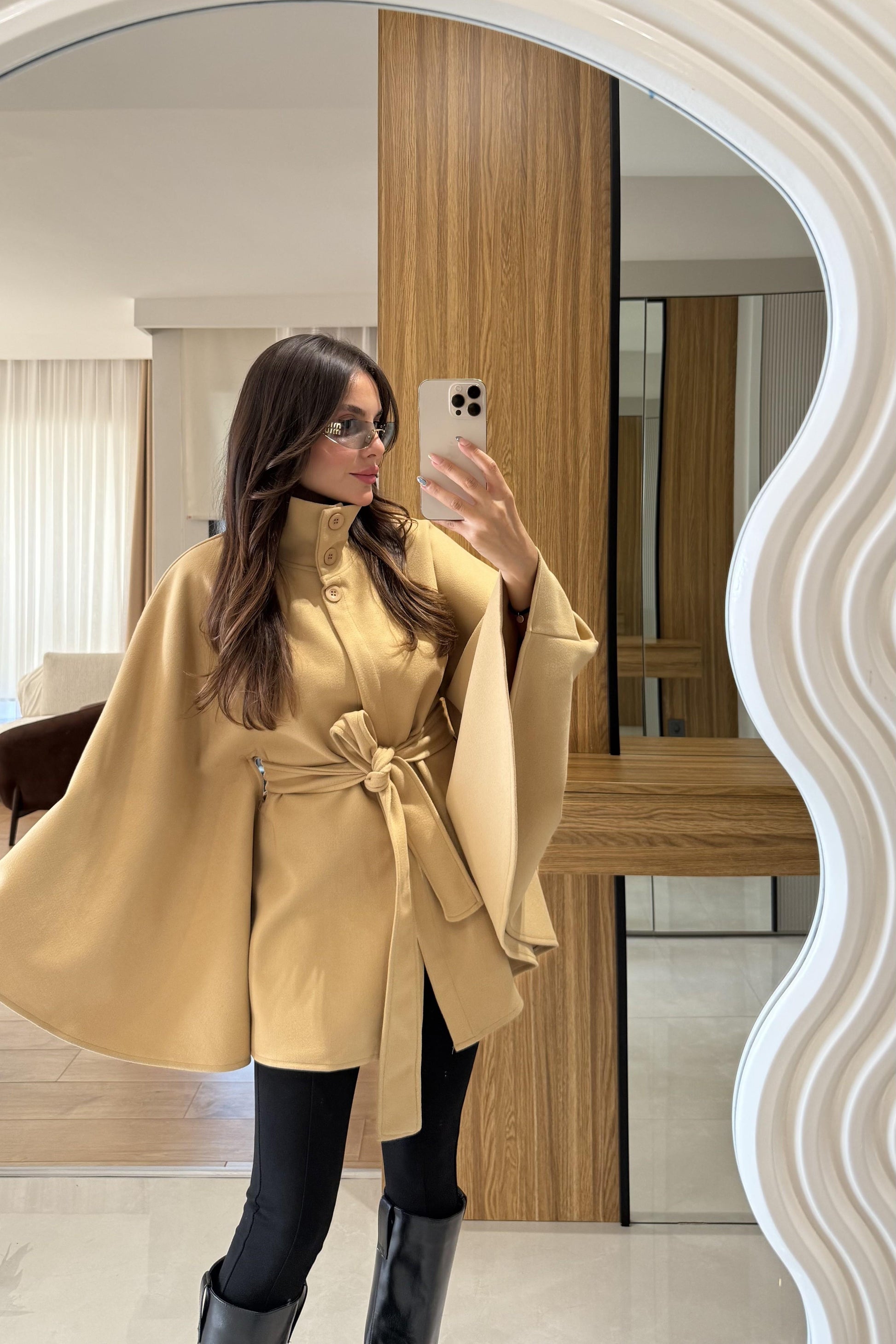 Perolas Camel Kemer Detaylı Kaşe Panço