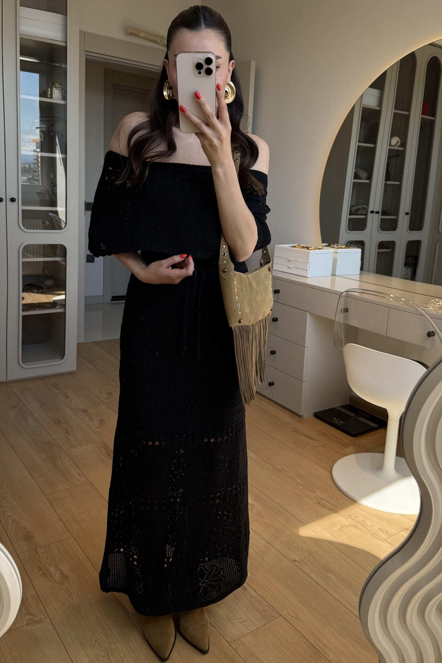 Piers Siyah Madonna Yaka Triko Elbise