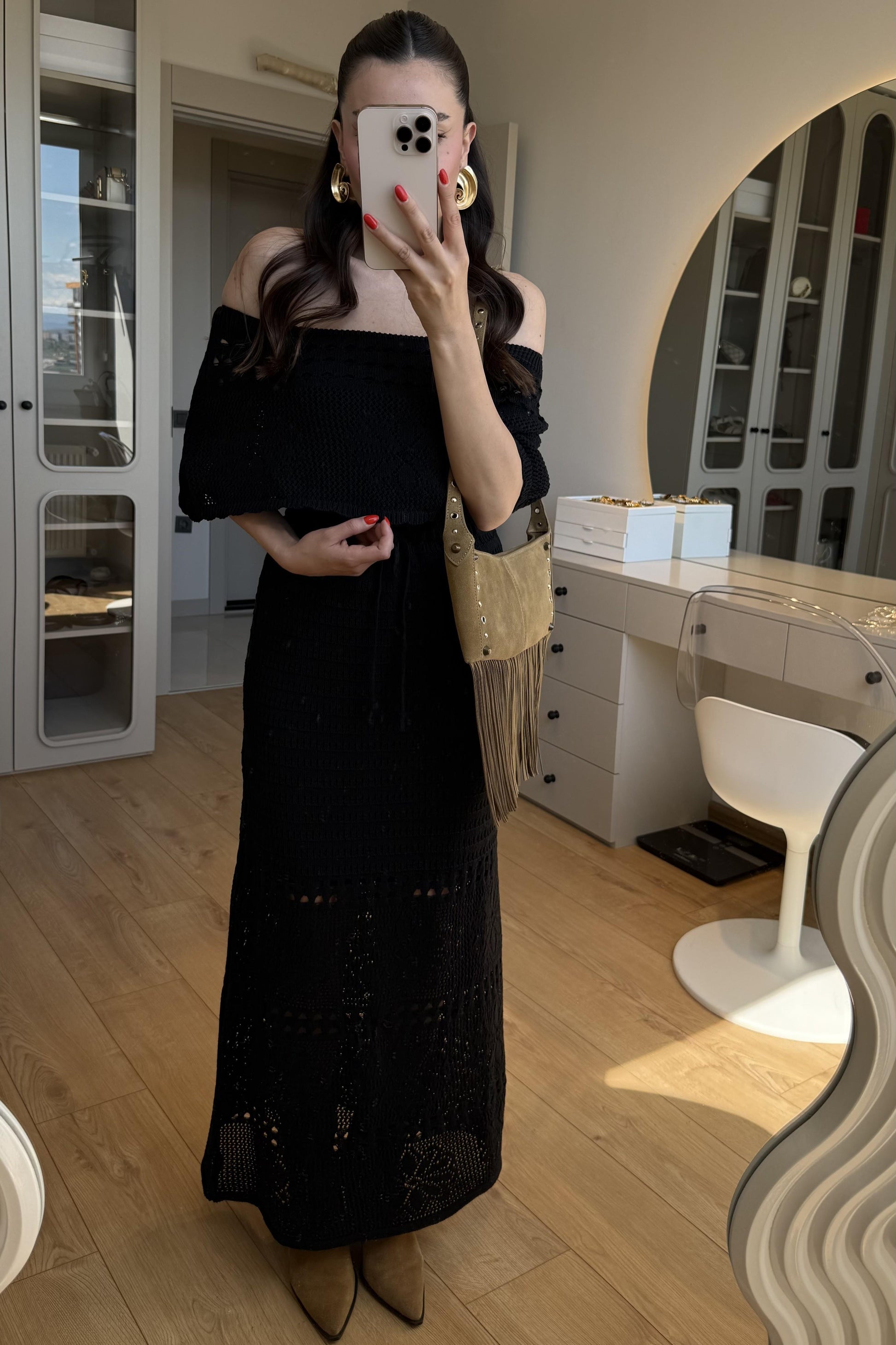 Piers Siyah Madonna Yaka Triko Elbise