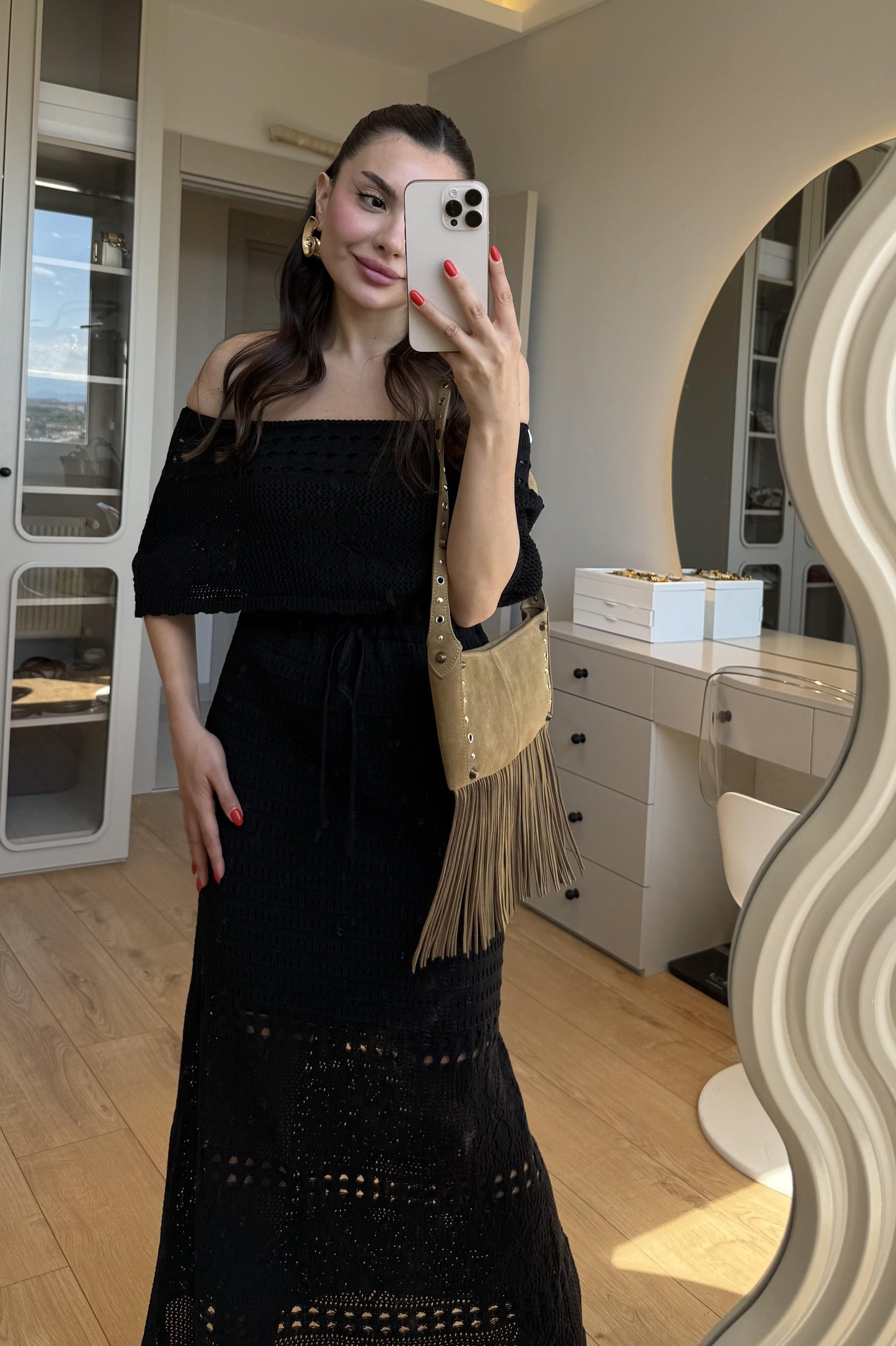 Piers Siyah Madonna Yaka Triko Elbise